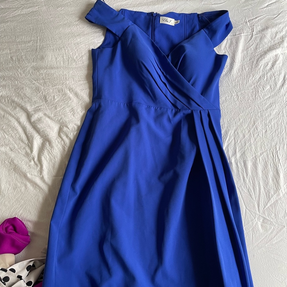 Royal blue Eliza j dress ! Can fit a size 10